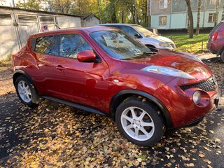 2011 Nissan Juke I, красный, 950000 рублей, вид 2