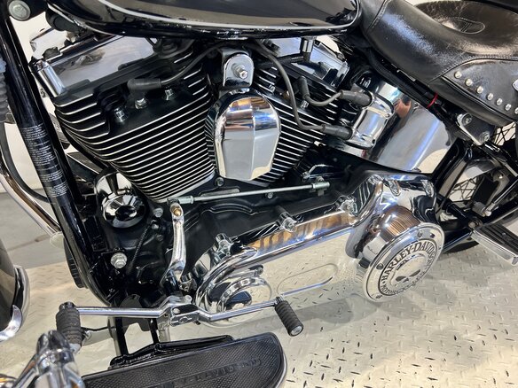 2012 Harley-Davidson Heritage, чёрный, 660000 рублей - вид 22