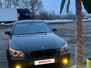 2006 BMW 5 серии 530i V (E60/E61), чёрный, 900000 рублей, вид 2