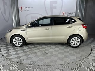 2012 Kia Rio 5-speed III, бежевый, 750000 рублей, вид 5