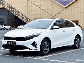 2023 Kia K3 II (China Market) Рестайлинг, белый, 1340000 рублей, вид 1