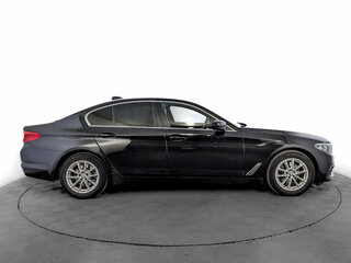2020 BMW 5 серии 520d xDrive VII (G30/G31/G38), чёрный, 2850000 рублей, вид 4