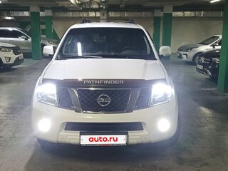 2014 Nissan Pathfinder III Рестайлинг, белый, 1800000 рублей, вид 3