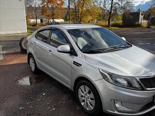 2011 Kia Rio 5-speed III, серебристый, 490000 рублей, вид 2