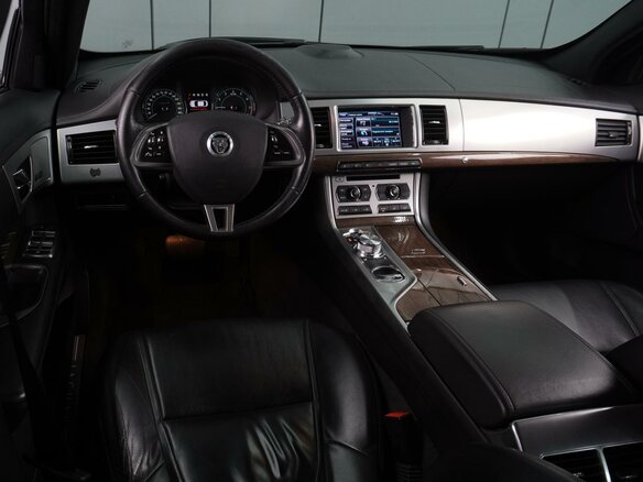 2012 Jaguar XF I Рестайлинг, серый, 1999000 рублей - вид 5
