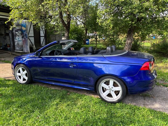 2007 Volkswagen Eos I, синий, 1100000 рублей - вид 9