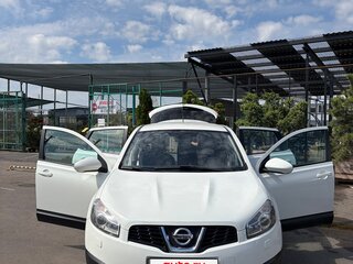 2011 Nissan Qashqai I Рестайлинг, белый, 1150000 рублей, вид 2