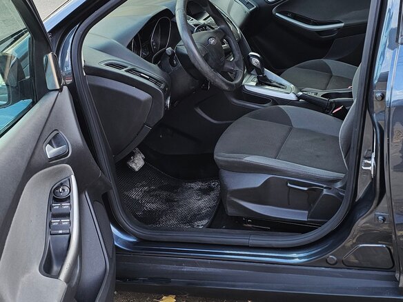 2011 Ford Focus III, серый, 599000 рублей - вид 8