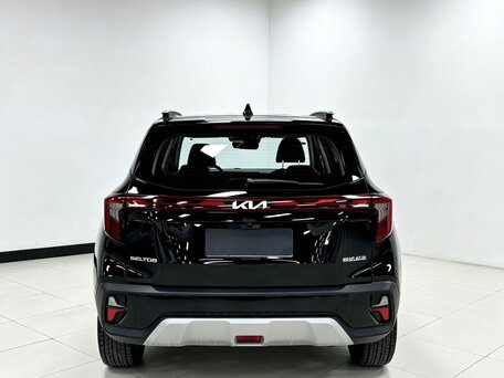 2023 Kia Seltos I Рестайлинг, чёрный, 1600000 рублей, вид 5