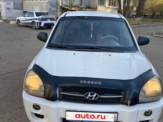 2004 Hyundai Tucson I, белый, 591000 рублей, вид 2