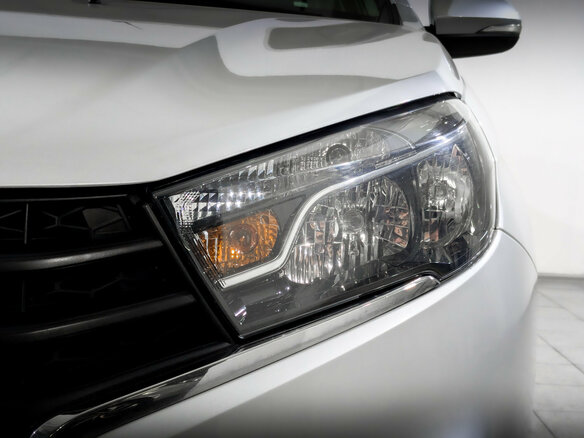 2019 Lada (ВАЗ) Vesta I, серебристый, 900000 рублей - вид 16