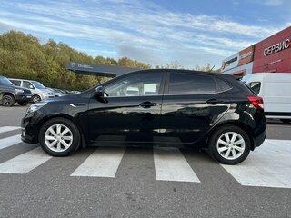 2015 Kia Rio III Рестайлинг, чёрный, 1245000 рублей, вид 4