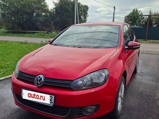 2010 Volkswagen Golf VI, красный, 850000 рублей, вид 2
