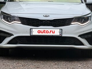 2019 Kia Optima IV Рестайлинг, белый, 2100000 рублей, вид 3