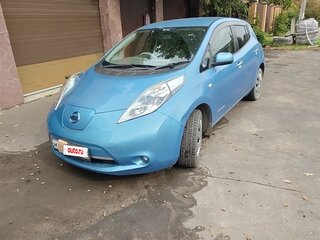2012 Nissan Leaf (EM61) I (ZE0/AZE0), голубой, 890000 рублей, вид 1