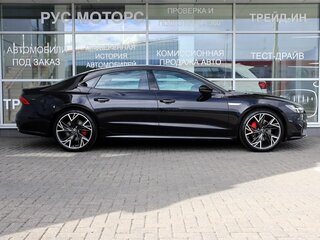 2026 Audi A7 45 TFSI II (4K), чёрный, 6990000 рублей, вид 5