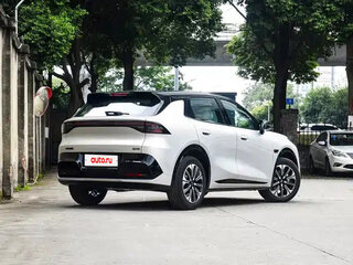 2026 Changan Qiyuan Q05 51.9 kWh II, серебристый, 2949206 рублей, вид 5