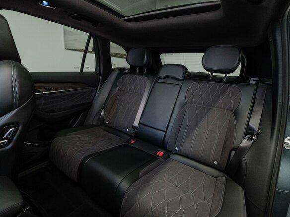 2026 Geely Monjaro I Рестайлинг, серый, 4954990 рублей - вид 16