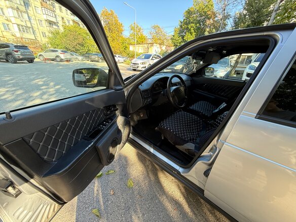 2010 Lada (ВАЗ) Priora I, серебристый, 370000 рублей - вид 6