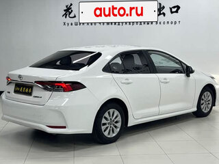 2022 Toyota Corolla XII (E210), белый, 1510000 рублей, вид 4