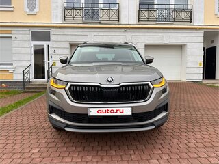 2022 Skoda Kodiaq I Рестайлинг, коричневый, 3980000 рублей, вид 5