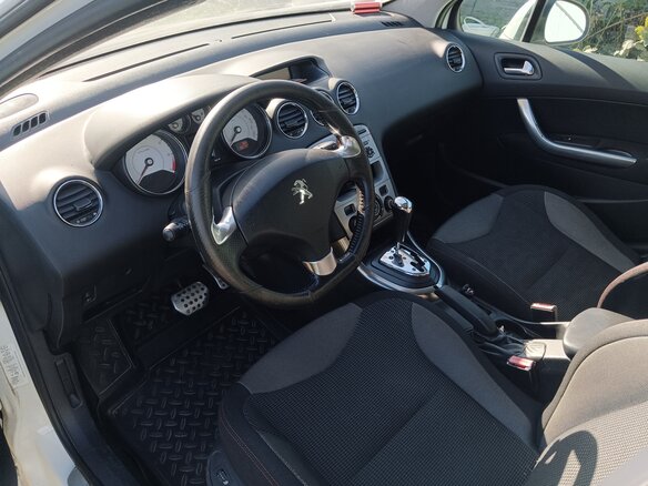 2011 Peugeot 308 I Рестайлинг, белый - вид 5