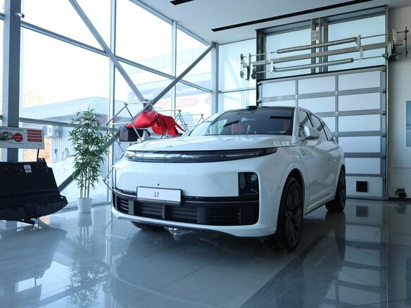 2026 Li Auto (Lixiang) L7 52.3 kWh I Рестайлинг, белый, 10590000 рублей - вид 8