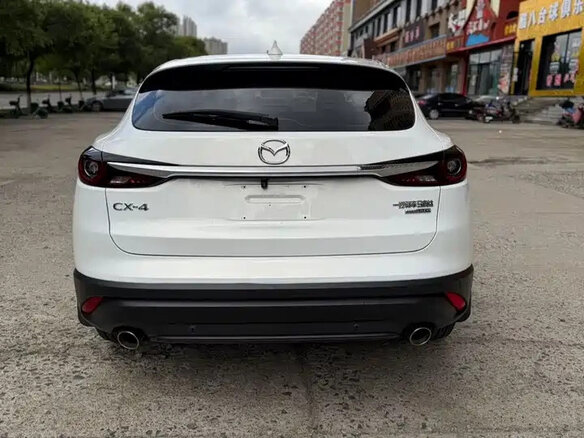 2021 Mazda CX-4 I Рестайлинг, белый, 1565000 рублей - вид 5