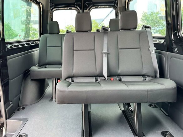 2026 Mercedes-Benz Sprinter, чёрный - вид 16