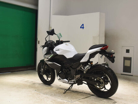 2014 Kawasaki Z 250, белый, 400000 рублей, вид 2