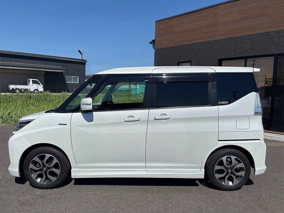 2018 Suzuki Solio MHEV III, белый, 880000 рублей - вид 1