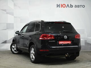 2014 Volkswagen Touareg II Рестайлинг, чёрный, 2050000 рублей, вид 4