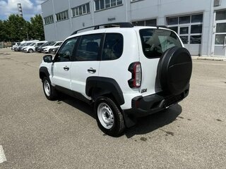 2026 Lada (ВАЗ) Niva Travel I Рестайлинг, белый, 1528000 рублей, вид 4