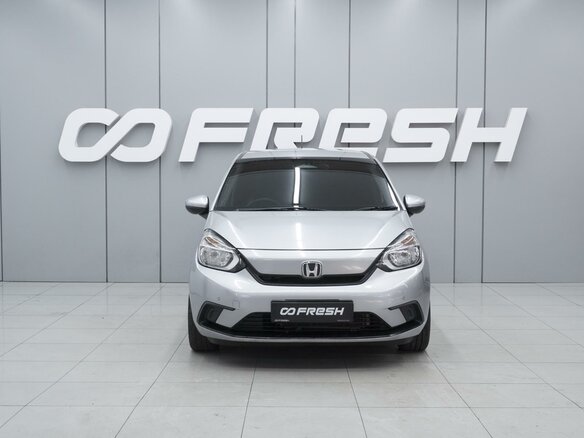 2021 Honda Fit IV, серебристый, 1260000 рублей - вид 2