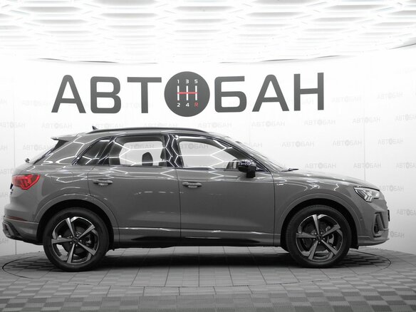 2025 Audi Q3 45 TFSI II (F3), серый, 4699900 рублей - вид 2