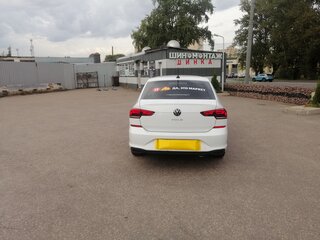 2021 Volkswagen Polo VI, белый, 810000 рублей, вид 4