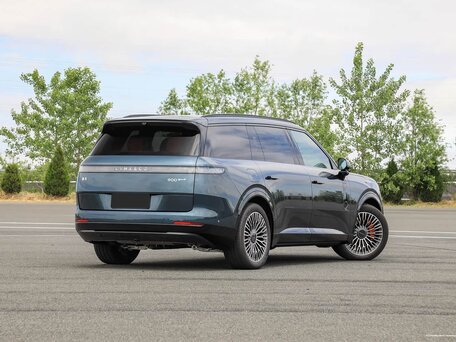 2026 Lynk & Co 900, синий, 7300000 рублей, вид 4