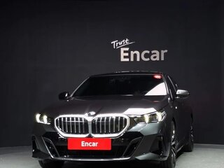 2025 BMW 5 серии 530i xDrive VIII (G60/G61/G68), серый, 7896147 рублей, вид 3