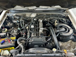 2010 Mazda BT-50 MZR-CD I Рестайлинг, белый, 650000 рублей, вид 5