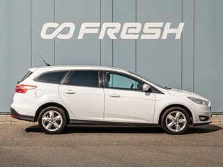 2017 Ford Focus III Рестайлинг, белый, 915000 рублей, вид 5