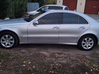 2006 Mercedes-Benz E-Класс 280 III (W211, S211) Рестайлинг, серебристый, 850000 рублей, вид 2