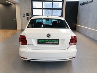 2018 Volkswagen Polo V Рестайлинг, белый, 999000 рублей, вид 5
