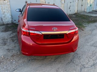 2013 Toyota Corolla XI (E160, E170, E180), красный, 1500000 рублей, вид 3