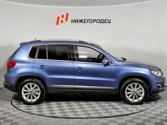 2011 Volkswagen Tiguan I Рестайлинг, синий, 1129000 рублей - вид 4