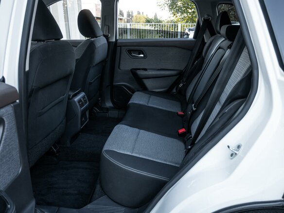 2022 Nissan Rogue III, белый - вид 8
