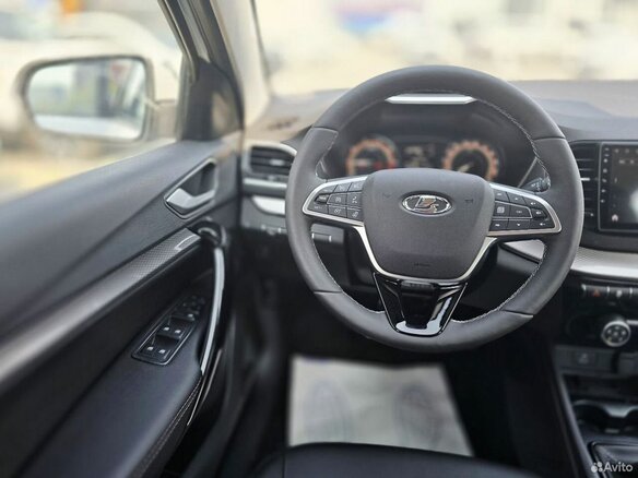2024 Lada (ВАЗ) Vesta SW Cross I Рестайлинг (NG), белый, 2057000 рублей - вид 13