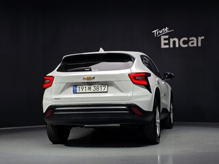 2023 Chevrolet Trax II, белый, 1817000 рублей, вид 4