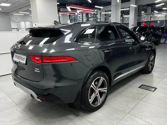 2017 Jaguar F-Pace I, серый, 2999000 рублей - вид 2