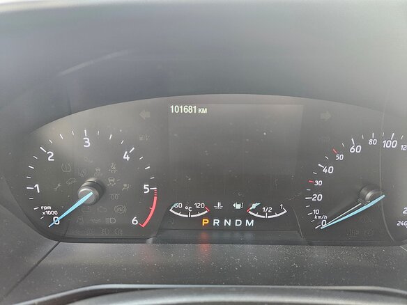 2018 Ford Focus IV, серый, 1480000 рублей - вид 8