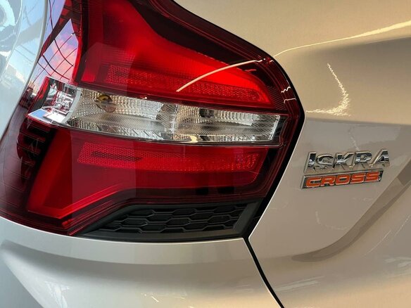 2026 Lada (ВАЗ) Iskra SW Cross, серебристый, 1847000 рублей - вид 5